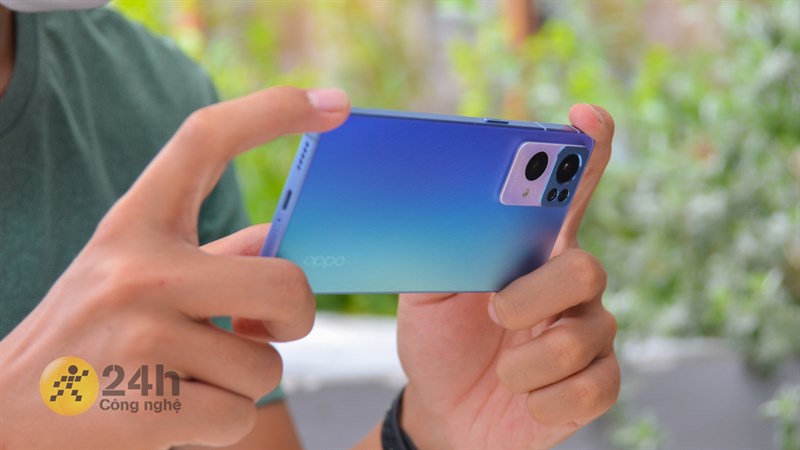 Đầu tháng mới, ưu đãi phơi phới điện thoại loa kép chỉ còn 7.99 triệu Đầu tháng mới, ưu đãi phơi phới điện thoại loa kép chỉ còn 7.99 triệu