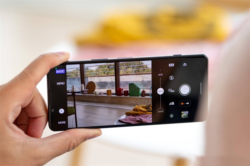 Mình vẫn mong camera Xperia 5 VI sẽ được nâng cấp về độ phân giải