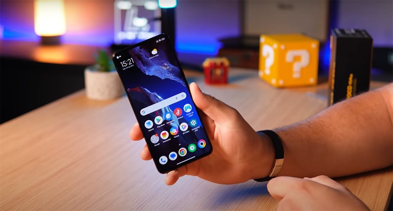 Màn hình POCO F5 Pro mang đến chất lượng hiển thị tốt trong phân khúc Màn hình POCO F5 Pro mang đến chất lượng hiển thị tốt trong phân khúc