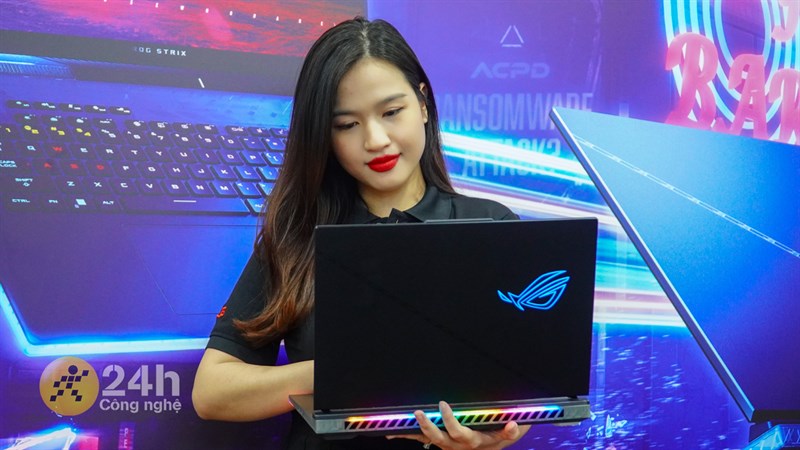 ASUS ROG STRIX Scar 16 được trang bị pin có công suất 90 Wh