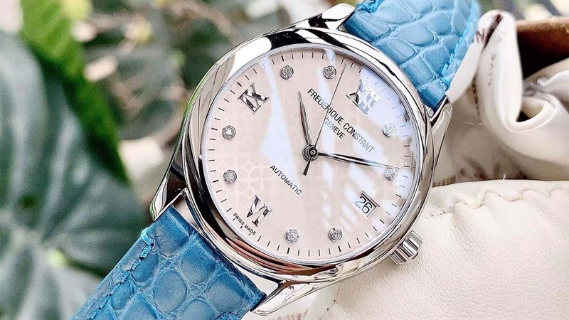 Đồng hồ cao cấp cực nổi tiếng đồng giảm 15%, gọi tên Movado, Titoni, Certina,... Đồng hồ cao cấp cực nổi tiếng đồng giảm 15%, gọi tên Movado, Titoni, Certina,...