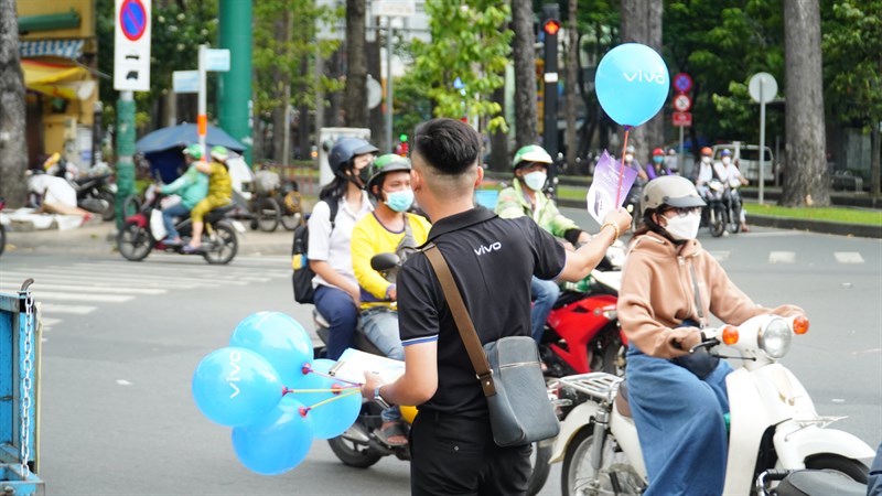 Toàn cảnh sự kiện mở bán Vivo V27e với không khí sôi nổi, quà tặng vô vàn Toàn cảnh sự kiện mở bán Vivo V27e với không khí sôi nổi, quà tặng vô vàn
