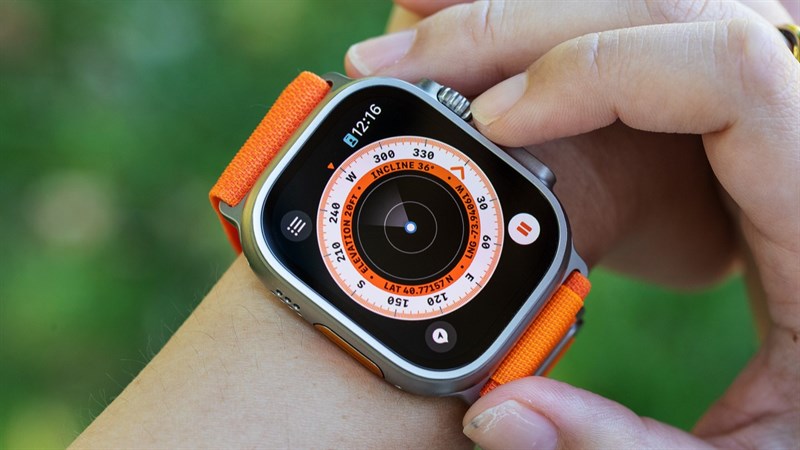 Apple Watch Ultra sẽ là thiết bị đầu tiên được trang bị màn hình công nghệ này Apple Watch Ultra sẽ là thiết bị đầu tiên được trang bị màn hình công nghệ này