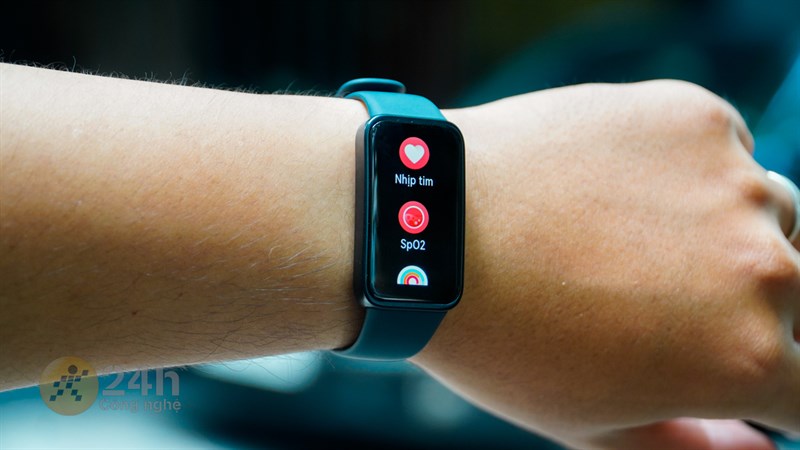 Trên tay Huawei Band 8 Trên tay Huawei Band 8