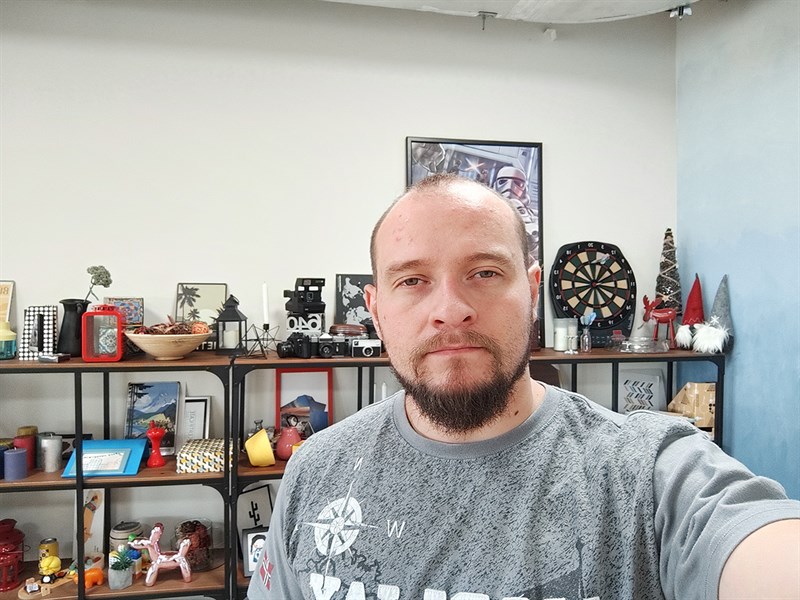 Chất lượng ảnh selfie không gây ấn tượng đặc biệt. Chất lượng ảnh selfie không gây ấn tượng đặc biệt.