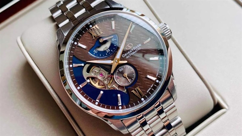 ORIENT Star RE-AV0B02Y00B với thiết kế vô cùng hút mắt