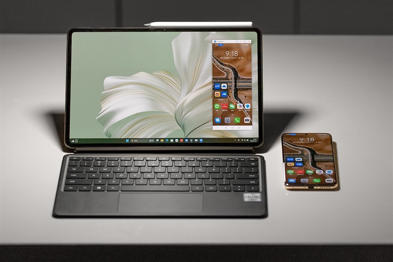 Huawei MateBook E 2023 có thể đáp ứng tốt nhu cầu của bạn con chip Intel Core i7 thế hệ 12