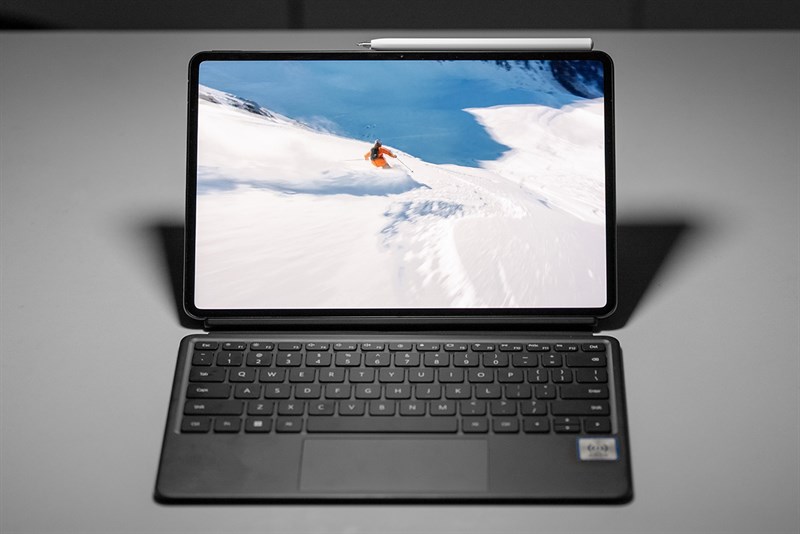 Màn hình Huawei MateBook E 2023 có chất lượng hiển thị cự kỳ sắc nét và sống động