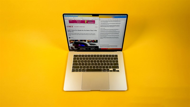 MacBook Air 15 inch được trang bị vi xử lý Apple M2 mạnh mẽ