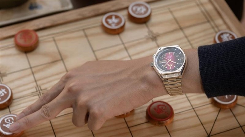 ORIENT SK 41.7 mm (RA-AA0B05R19B): Đồng hồ thời trang làm quà tặng hết sảy