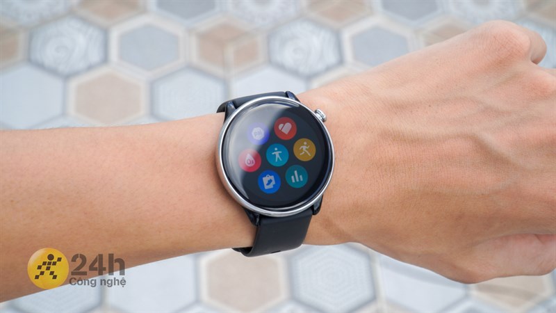 4. Đồng hồ thông minh Amazfit GTR mini - Smartwatch tầm trung đáng mua nhất