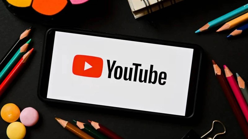 YouTube sắp ra mắt kênh mua sắm trực tuyến mới, TikTok Shop có nguy cơ bị 'bỏ xa'? YouTube sắp ra mắt kênh mua sắm trực tuyến mới, TikTok Shop có nguy cơ bị 'bỏ xa'?