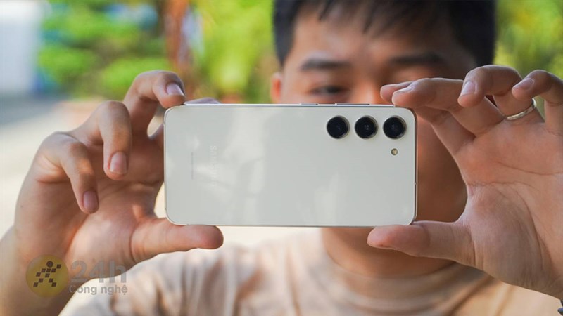 Galaxy S23 FE sẽ là bản rút gọn của S23 hay bản nâng cấp của A54, cùng bàn luận nào Galaxy S23 FE sẽ là bản rút gọn của S23 hay bản nâng cấp của A54, cùng bàn luận nào