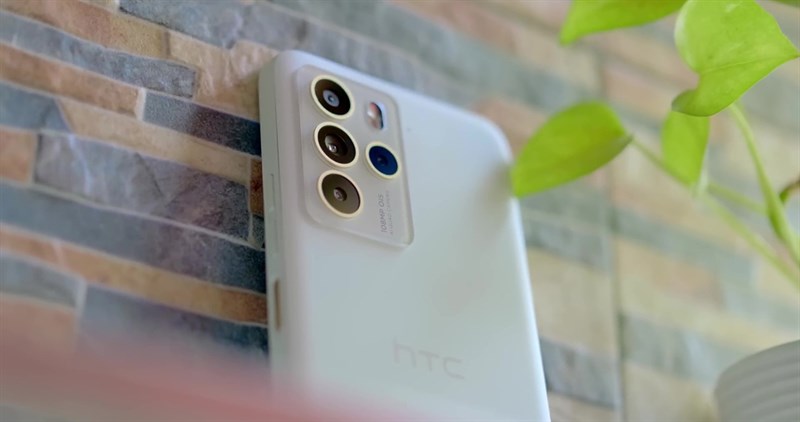 Các thông số camera của HTC U23 Pro đều rất tốt.