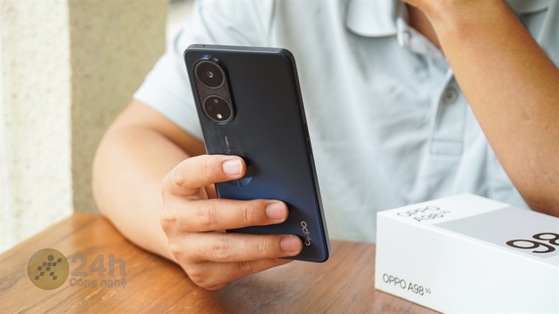 OPPO A98 5G được trang bị cụm camera vô cùng chất lượng và sắc nét