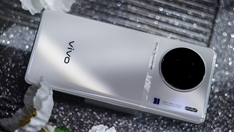 Vivo X90s ra mắt với chip Dimensity 5G mới cực mạnh, sạc nhanh 120W kèm giá cạnh tranh Vivo X90s ra mắt với chip Dimensity 5G mới cực mạnh, sạc nhanh 120W kèm giá cạnh tranh