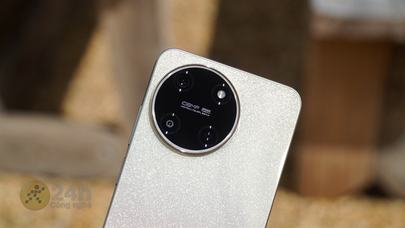 Giá bán realme 11 vô cùng 'catchy', với cấu hình ấn tượng đến 'nghẹt thở' Giá bán realme 11 vô cùng 'catchy', với cấu hình ấn tượng đến 'nghẹt thở'