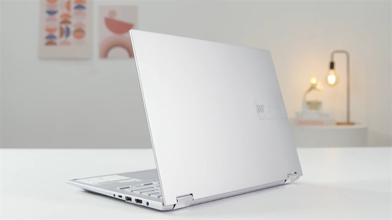 Laptop giá rẻ còn được giảm thêm nữa, học sinh sinh viên vào săn ngay