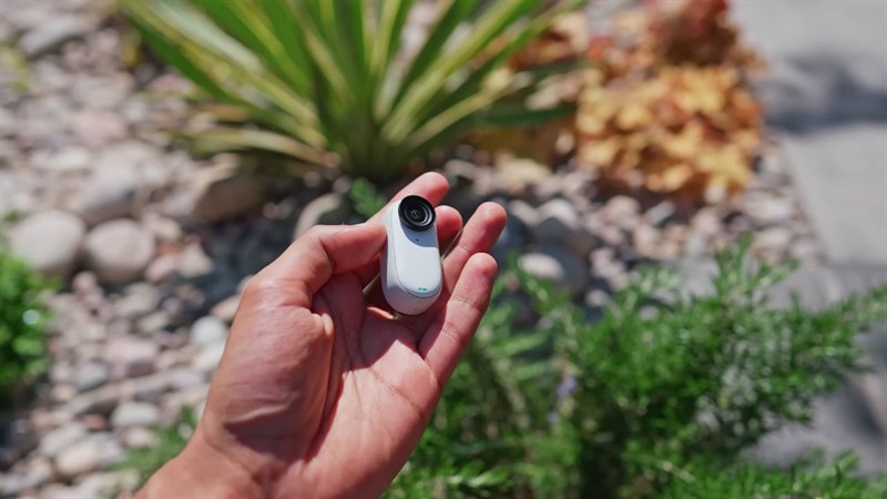 Trên tay Insta360 GO 3 Trên tay Insta360 GO 3