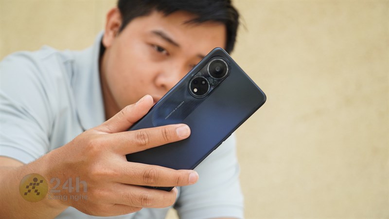 Mình sẽ nghiêng về OPPO A78 vì sản phẩm có bộ nhớ trong cao hơn OPPO A77s