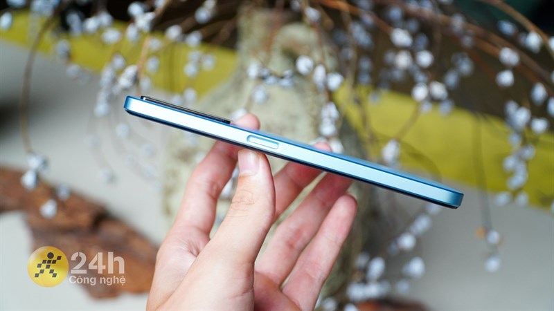 Viền làm phẳng, từ đó cảm biến vân tay trên OPPO A77s trở nên nhạy hơn