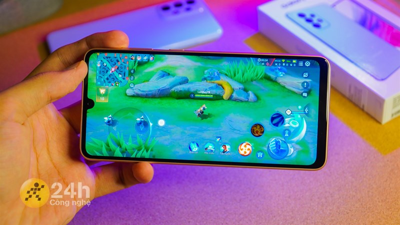 Ở một số tựa game cụ thể, Galaxy A33 có thể chiến mượt mà Ở một số tựa game cụ thể, Galaxy A33 có thể chiến mượt mà