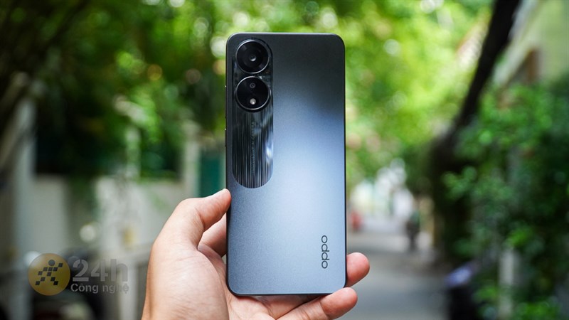 Thiết kế OPPO A78 mang lại trải nghiệm cầm nắm tốt