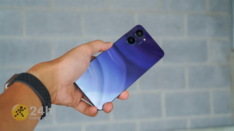 Chọn realme 10 ngay thôi, giá tốt mà đẹp quá