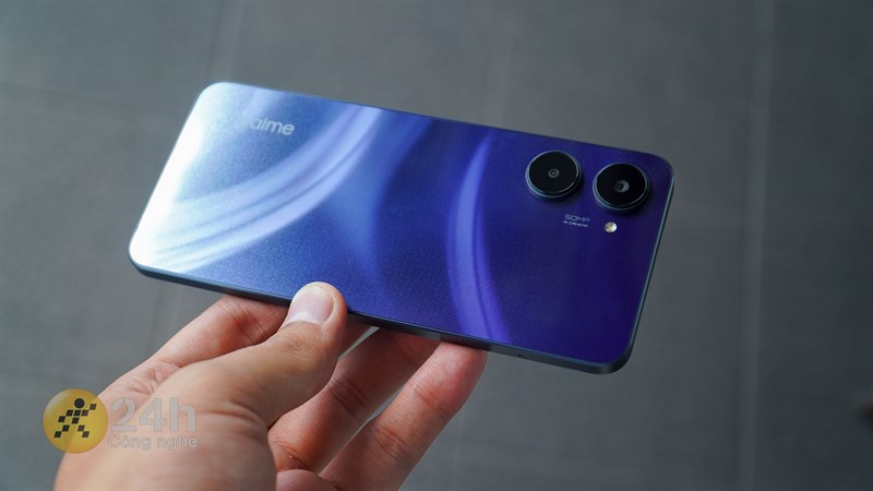 Vẻ ngoài của realme 10 lấy cảm hứng từng vũ trụ rộng lớn bao la