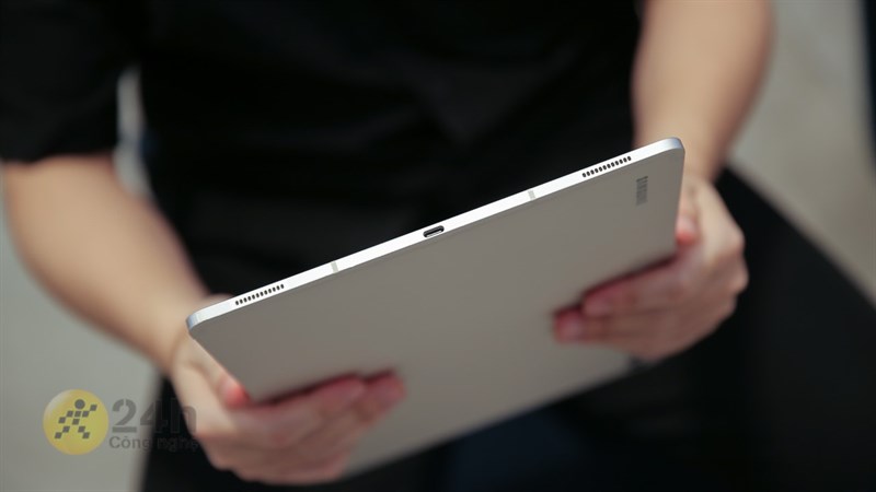Cạnh phải của Galaxy Tab S9 Ultra. Cạnh phải của Galaxy Tab S9 Ultra.