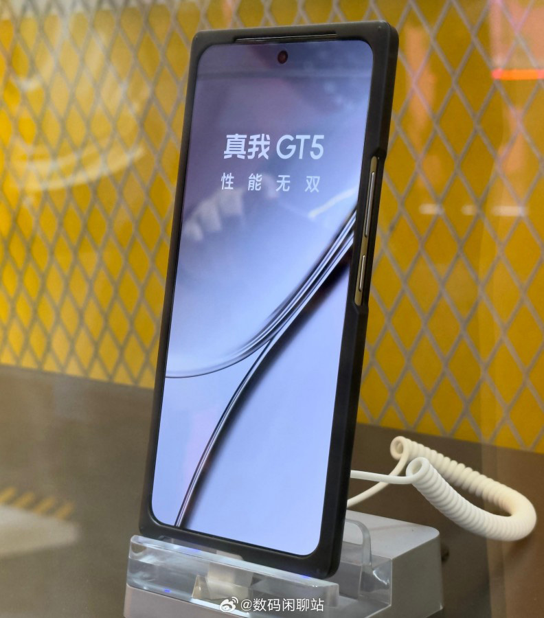 Hình ảnh rò rỉ được cho là của mẫu flagship realme GT5
