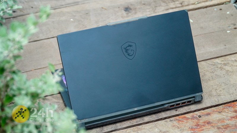 MSI Gaming Cyborg 15 A12VF (267VN): Laptop MSI chơi game đáng mua