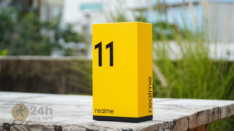 Hộp đựng realme 11 được thiết kế theo phong cách quen thuộc Hộp đựng realme 11 được thiết kế theo phong cách quen thuộc