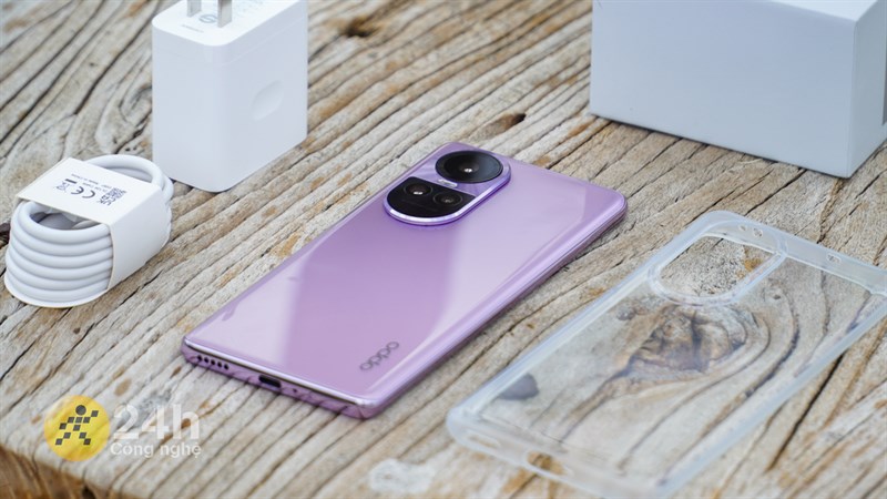 Cạnh dưới của OPPO Reno10 Pro 5G. Cạnh dưới của OPPO Reno10 Pro 5G.