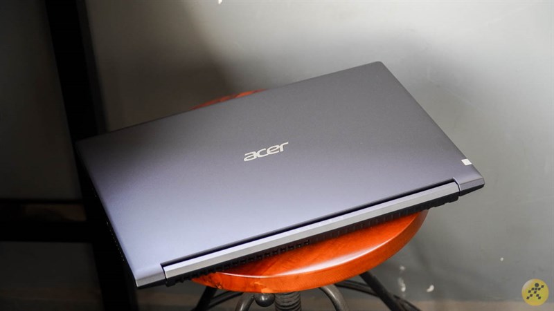 Acer Aspire 7 Gaming A715 (NH.QMESV.002): Laptop chơi game giá rẻ