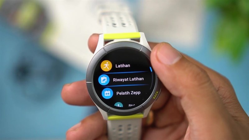 Amazfit Cheetah Round còn có rất nhiều tính năng hỗ trợ tập luyện và khả năng theo dõi hơn 150 chế độ thể thao khác nhau. Amazfit Cheetah Round còn có rất nhiều tính năng hỗ trợ tập luyện và khả năng theo dõi hơn 150 chế độ thể thao khác nhau.