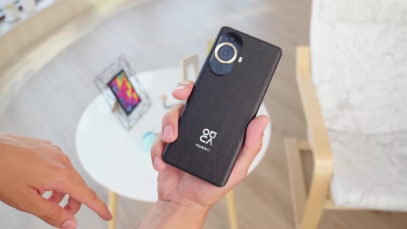 Huawei nova 11 Pro có một điểm yếu so với các đối thủ là khả năng chống nước. Huawei nova 11 Pro có một điểm yếu so với các đối thủ là khả năng chống nước.