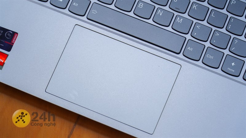 Bàn di chuột của Lenovo ThinkBook 14 G3 ACL có kích thước vừa, cho cảm giác thoải mái khi sử dụng Bàn di chuột của Lenovo ThinkBook 14 G3 ACL có kích thước vừa, cho cảm giác thoải mái khi sử dụng