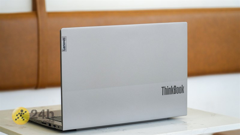 Lenovo ThinkBook 14 G3 ACL có ngoại hình vuông vắn đặc trưng của dòng sản phẩm ThinkBook Lenovo ThinkBook 14 G3 ACL có ngoại hình vuông vắn đặc trưng của dòng sản phẩm ThinkBook