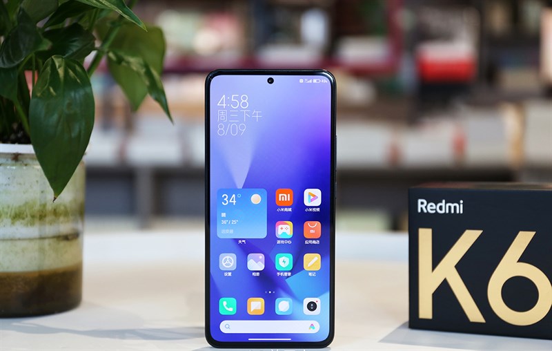 Redmi K60 Extreme còn sở hữu chất lượng hiển thị tuyệt vời với độ phân giải 1.5K