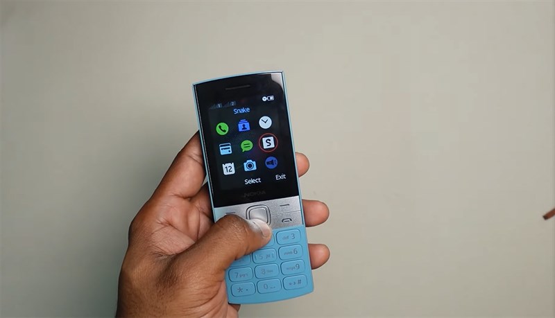 Nokia 150 2023 sở hữu khả năng hiển thị tốt cùng hệ thống bàn phím T9 huyền thoại Nokia 150 2023 sở hữu khả năng hiển thị tốt cùng hệ thống bàn phím T9 huyền thoại