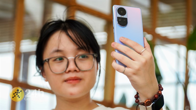 OPPO Reno10 5G: Tân bị ‘khủng long’ dưới 10 triệu