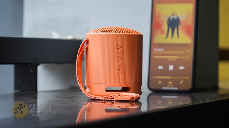 Sony XRS-XB100 sở hữu chất âm rất lớn Sony XRS-XB100 sở hữu chất âm rất lớn