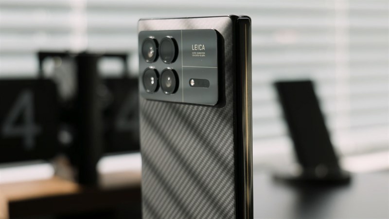Cụm camera lớn tạo điểm nhấn ấn tượng trên Xiaomi MIX Fold 3 Cụm camera lớn tạo điểm nhấn ấn tượng trên Xiaomi MIX Fold 3