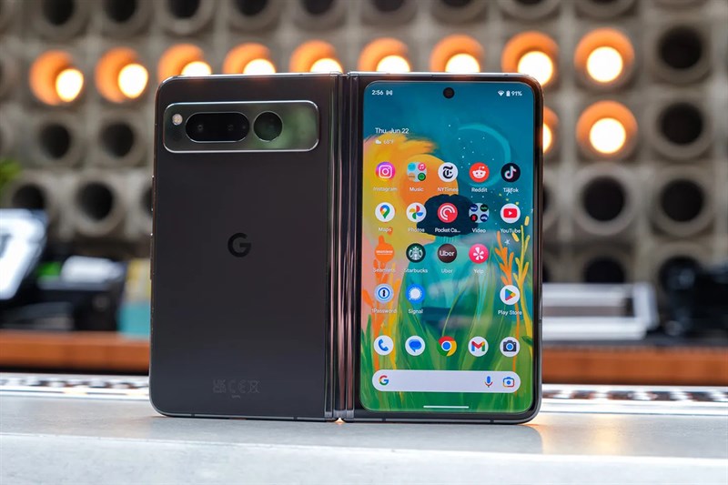 Google Pixel Fold lẫn Google Pixel Fold 50 Year Hip Hop Edition đều được trang bị bộ cấu hình ấn tượng