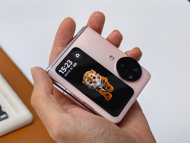 Màn hình OPPO Find N3 Flip được cải tiến sâu về phần mềm Màn hình OPPO Find N3 Flip được cải tiến sâu về phần mềm