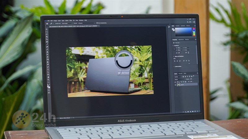Với độ phủ màu 100% DCI-P3 và chứng nhận PANTONE, màn hình của ASUS Vivobook 14X OLED KM006W thỏa mãn tiêu chuẩn cao về độ chính xác màu sắc Với độ phủ màu 100% DCI-P3 và chứng nhận PANTONE, màn hình của ASUS Vivobook 14X OLED KM006W thỏa mãn tiêu chuẩn cao về độ chính xác màu sắc