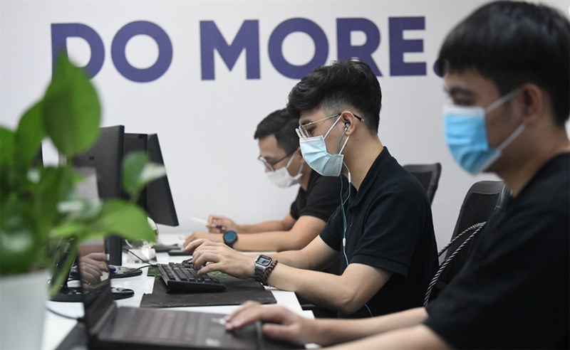 Các chuyên gia VSEC cho rằng, các cuộc tấn công vào những lỗ hổng dịch vụ web, xâm nhập vào hạ tầng hệ thống thông tin, dữ liệu của các tổ chức tăng cao trong thời gian nghỉ lễ Quốc khánh Các chuyên gia VSEC cho rằng, các cuộc tấn công vào những lỗ hổng dịch vụ web, xâm nhập vào hạ tầng hệ thống thông tin, dữ liệu của các tổ chức tăng cao trong thời gian nghỉ lễ Quốc khánh