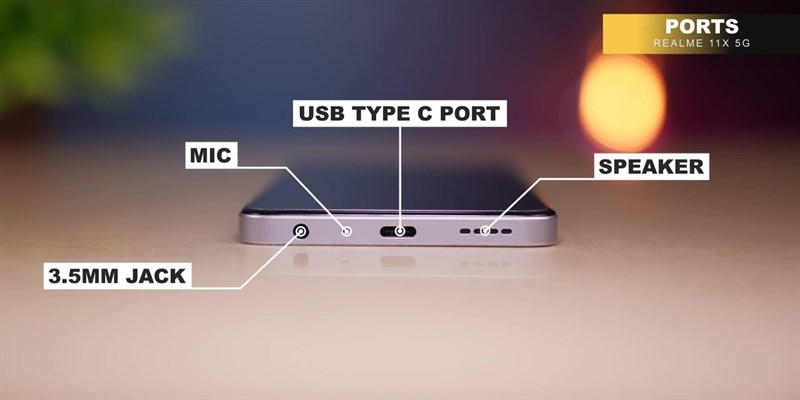 Cạnh dưới của realme 11x 5G. Cạnh dưới của realme 11x 5G.