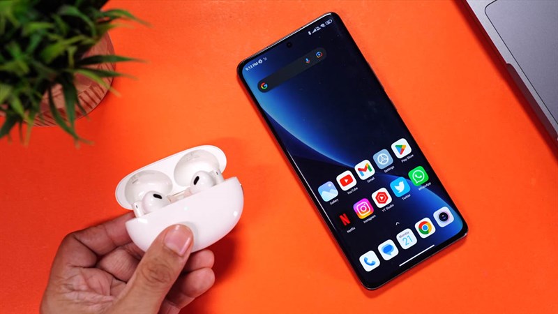 Trên tay realme Buds Air 5 Pro Trên tay realme Buds Air 5 Pro